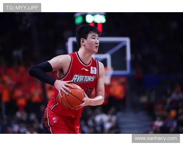 西安篮球队在挑战赛中以92分高居积分榜首位展现强劲实力